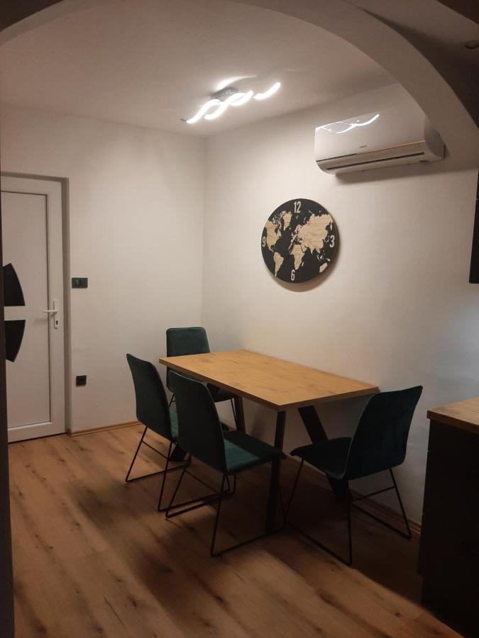 Apartman Mate Lopar Exterior photo